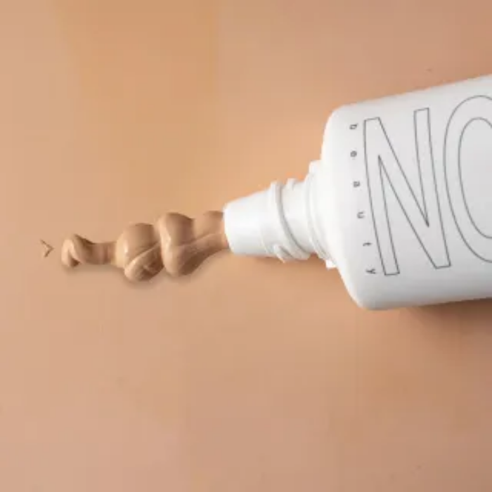 B54-BB کرم SPF20  نوتریکا | Notrika مدل Light Weight حجم 40 میلی لیتر